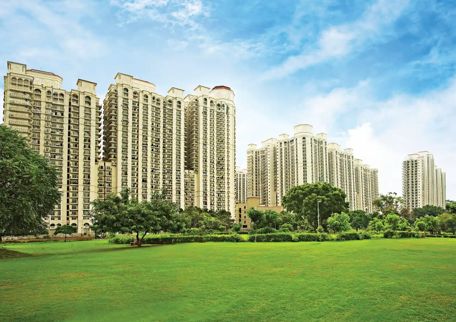 dlf-one-midtown